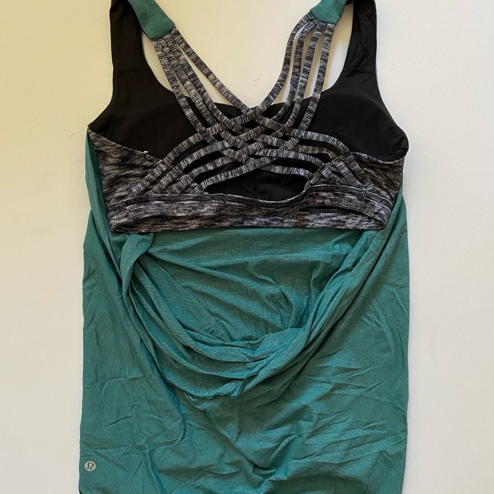 Lululemon top